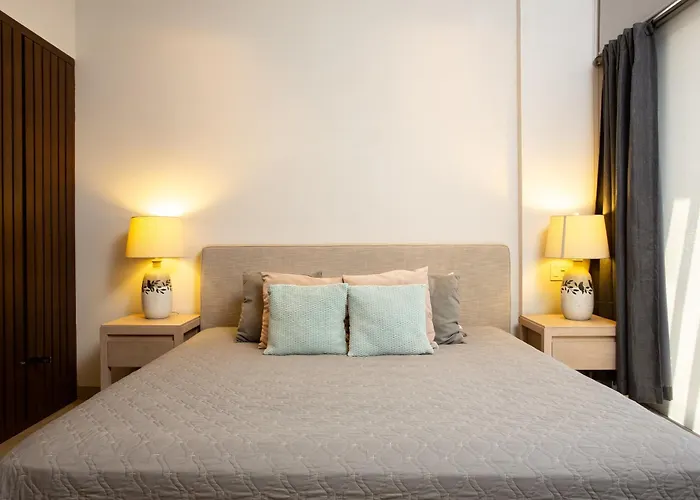 Marina 1br Sofabed Near With Private Jacuzzi *