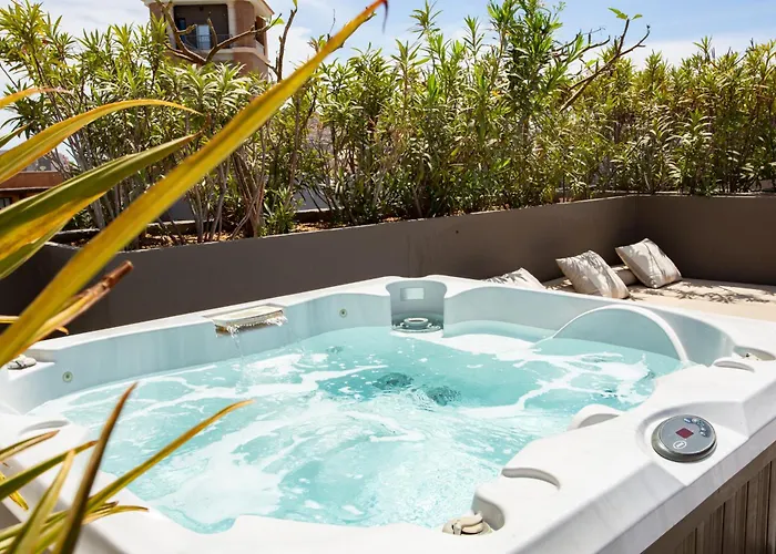 Apartment Marina 1br Sofabed Near With Private Jacuzzi *
